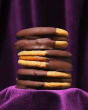 Load image into Gallery viewer, Midnight Cookie & Padaria Collab