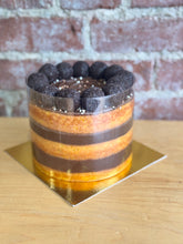 Load image into Gallery viewer, 6” Naked Cake of the Month : Vanilla with Brigadeiro and doce de leite!
