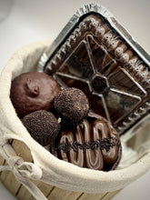 Load image into Gallery viewer, Chocolate Lovers Basket