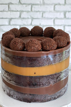 Load image into Gallery viewer, Naked Cake with Brigadeiros