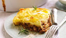 Load image into Gallery viewer, Escondidinho de Brisket com Mandioca - Brisket and Cassava Shepard Pie&quot;
