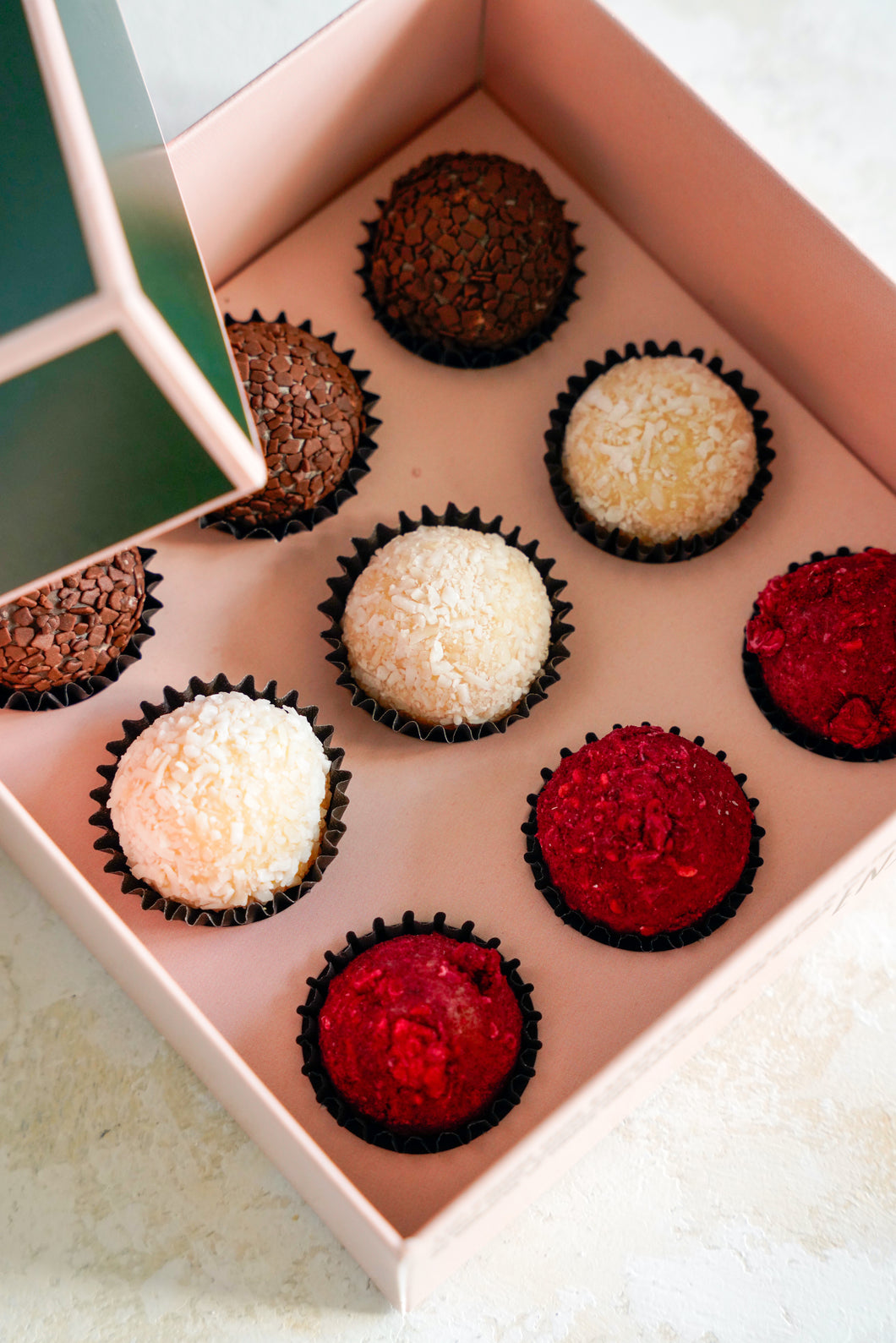 Brigadeiro box of 9
