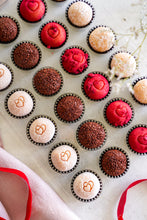 Load image into Gallery viewer, ❤️ Valentine&#39;s Box of 24 Brigadeiros
