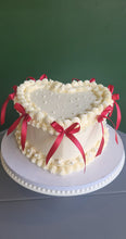 Load image into Gallery viewer, Hearts Shape 8&quot; Vintage Cake
