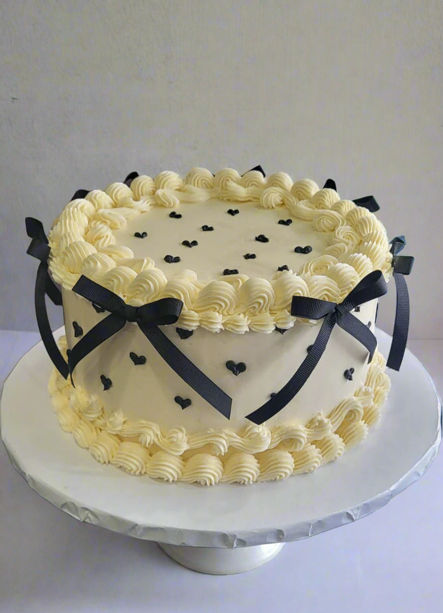 Tiny Hearts Vintage Cake