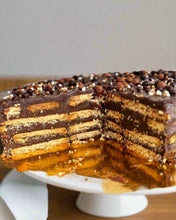 Load image into Gallery viewer, Palha Italiana (Tea Cookies and Brigadeiro)
