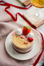 Load image into Gallery viewer, Valentine&#39;s Mini Naked Cake
